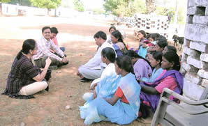 Pramila Vivek training village women in the JEENA Project 